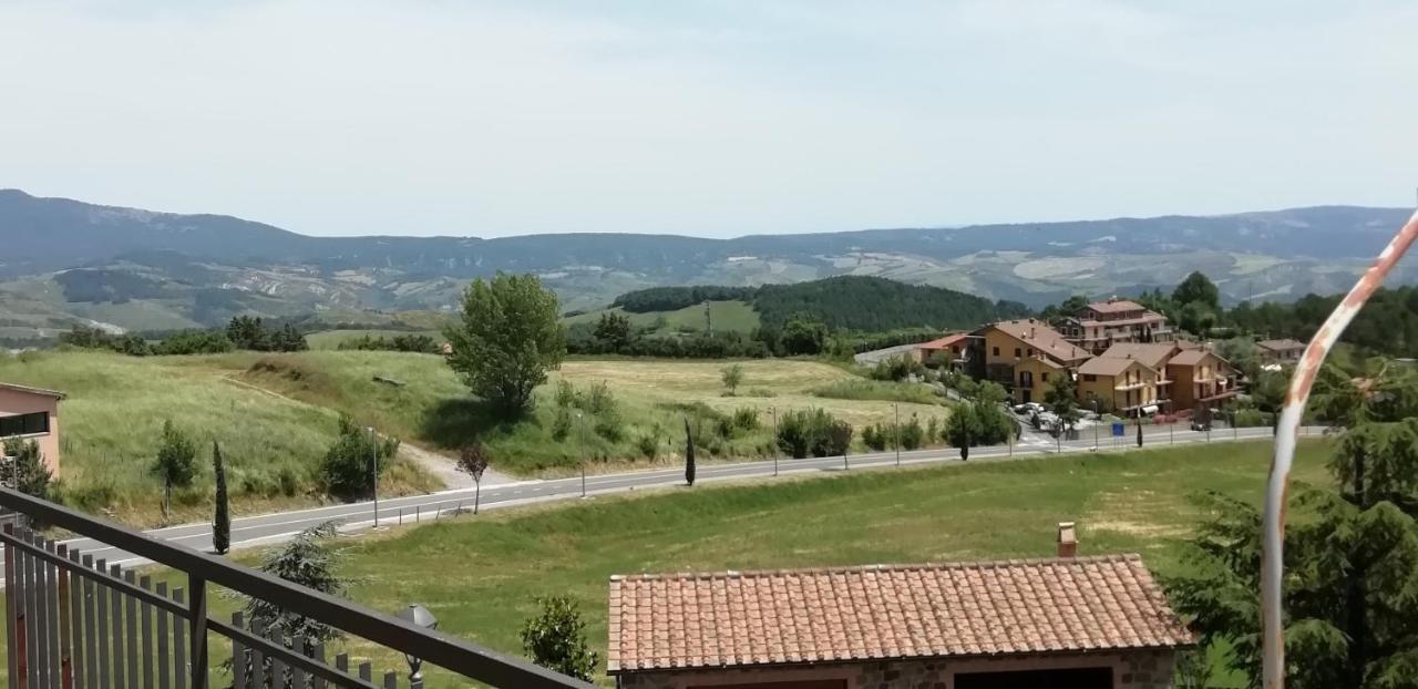 Albergo La Torre Radicofani Exterior foto